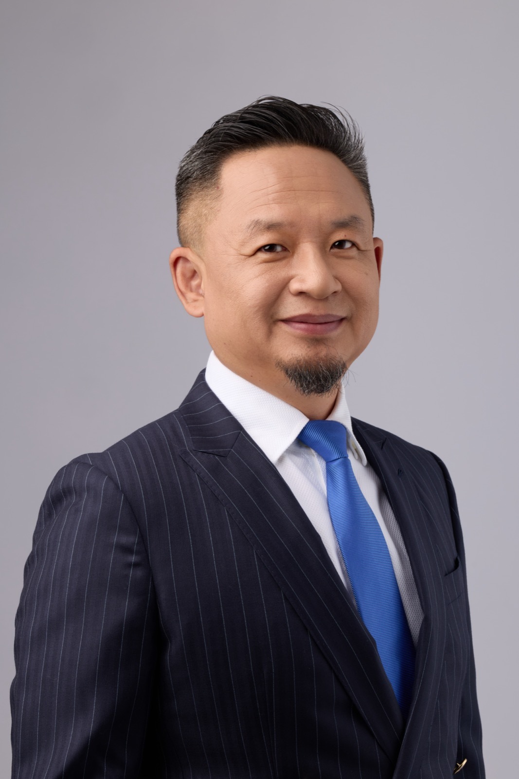 列治文市議會候選人王吉舟官方競選肖像